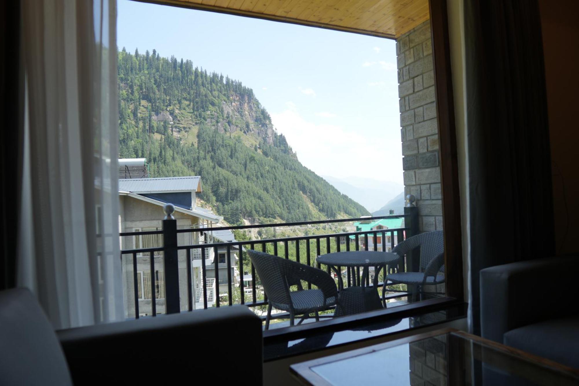 Hotel Nazaara - A Luxe Retreat Manāli Exteriér fotografie